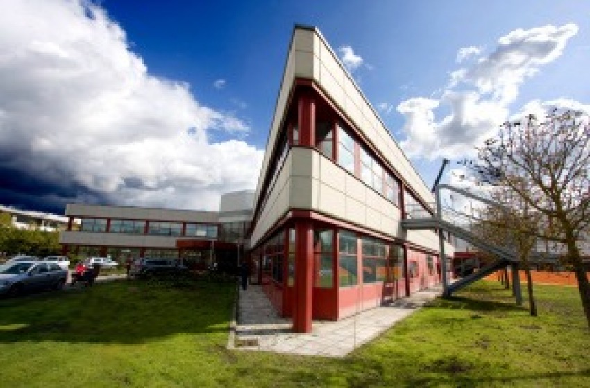 Canoni, il "caso" Università