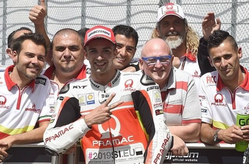 Strepitoso Iannone al Mugello, l'abruzzese è in prima fila