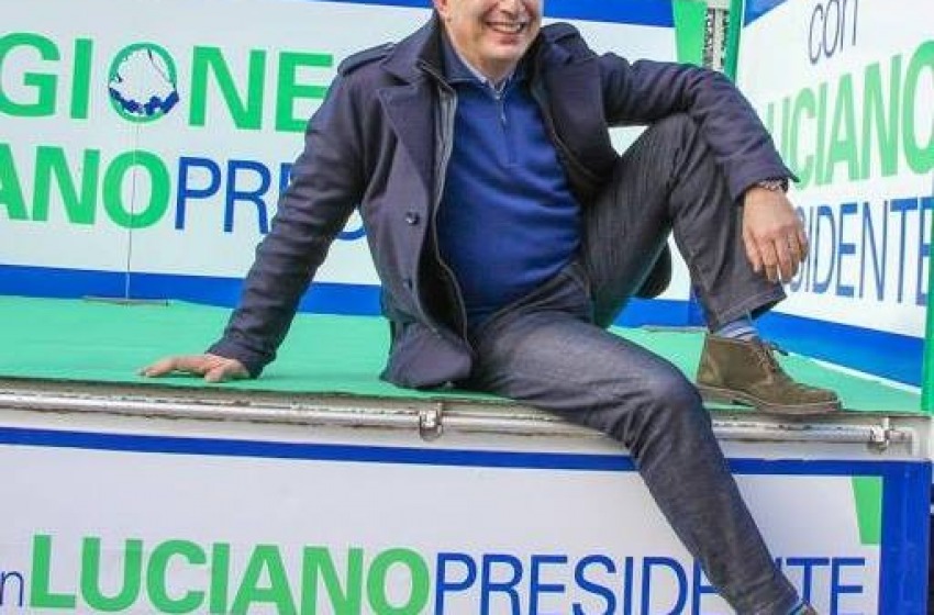Abruzzo, primo giorno con D'Alfonso: «Parlerò a tutti gli abruzzesi»