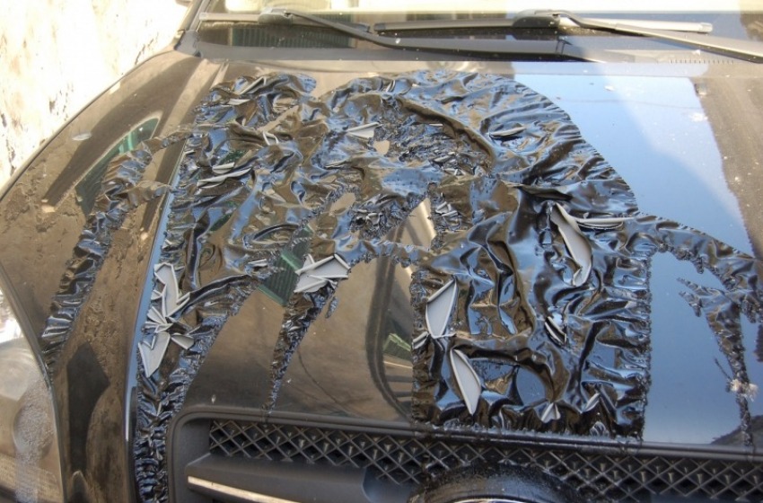 L'Aquila, danneggiata l'auto di un sindacalista della Uil