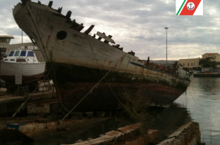 Porto di Giulianova, rimossi quattro relitti abbandonati