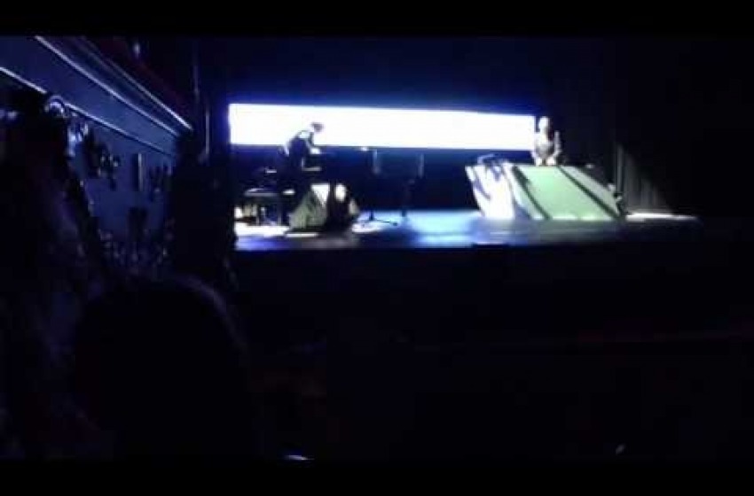 L'intro del concerto